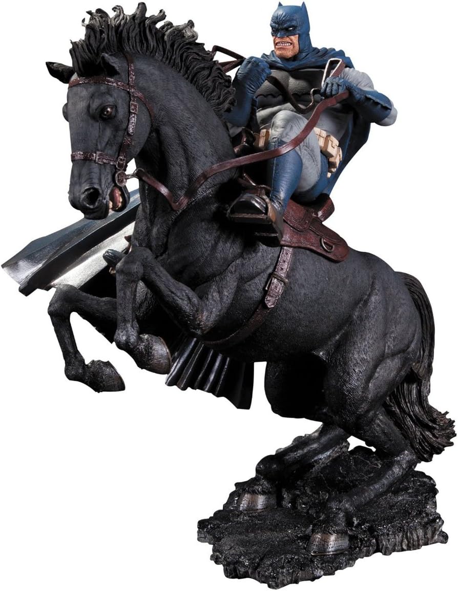 DC Comics The Dark Knight Returns Batman Call to Arms Statue