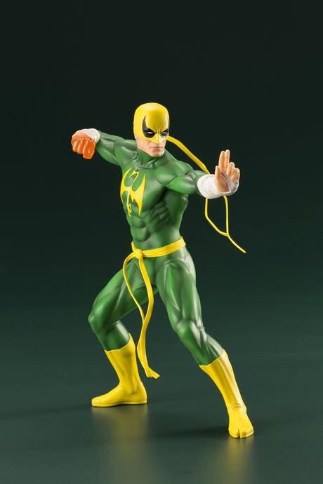 Marvel The Defenders Series Iron Fist Artfx+ Statue