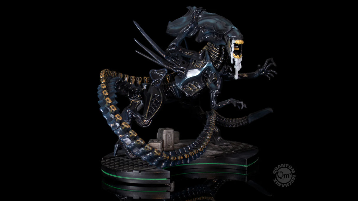 Alien Queen 7 Inch QMX Q-Fig Max Elite Diorama