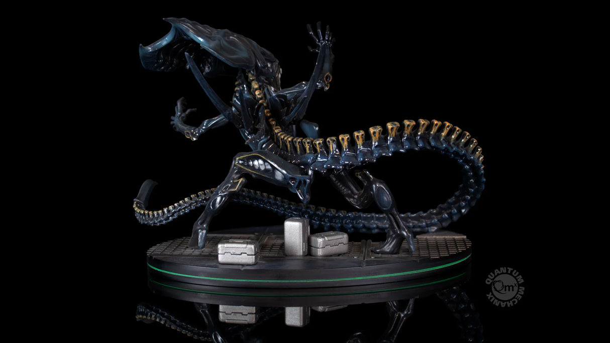 Alien Queen 7 Inch QMX Q-Fig Max Elite Diorama