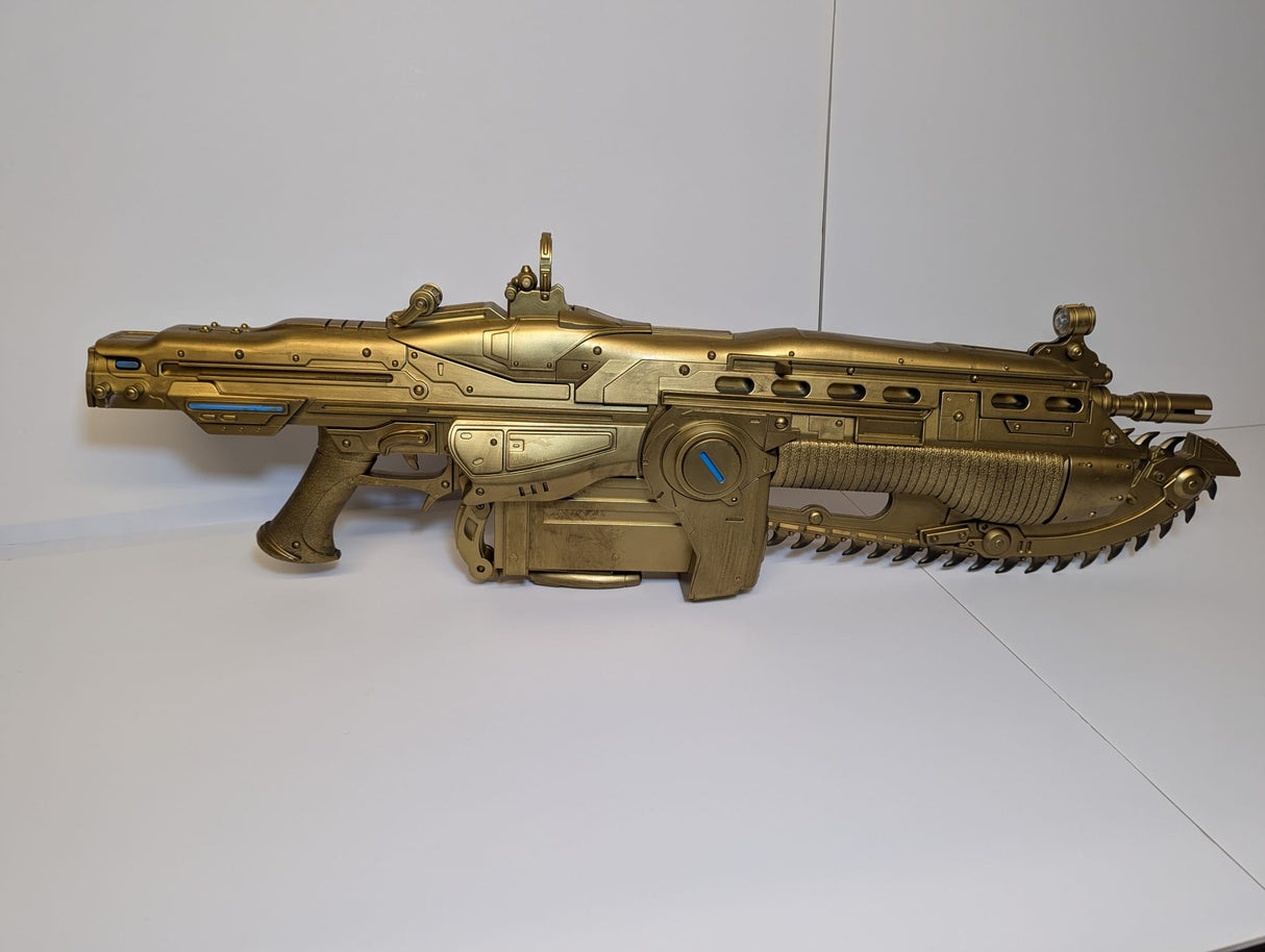 Gears of War 2 - Lancer (Gold Version) 36" 1:1 Full Size Replica Chainsaw Gun by NECA [Pre-Owned] [Box Damaged]