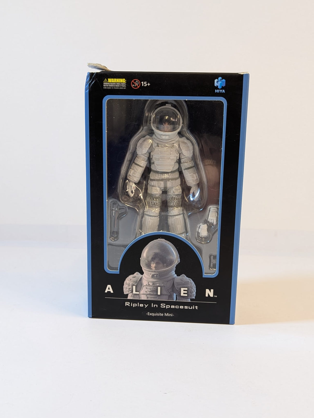 Alien - Ripley in Spacesuit Exquisite Mini Action Figure