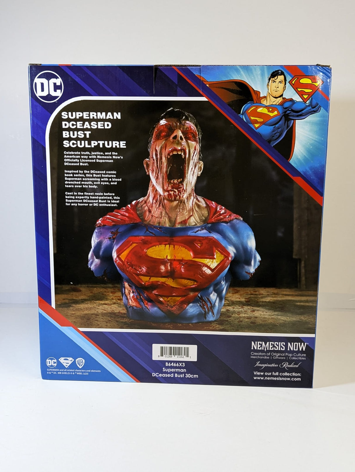 DC Comics Superman DCeased Bust Sculpture 30cm