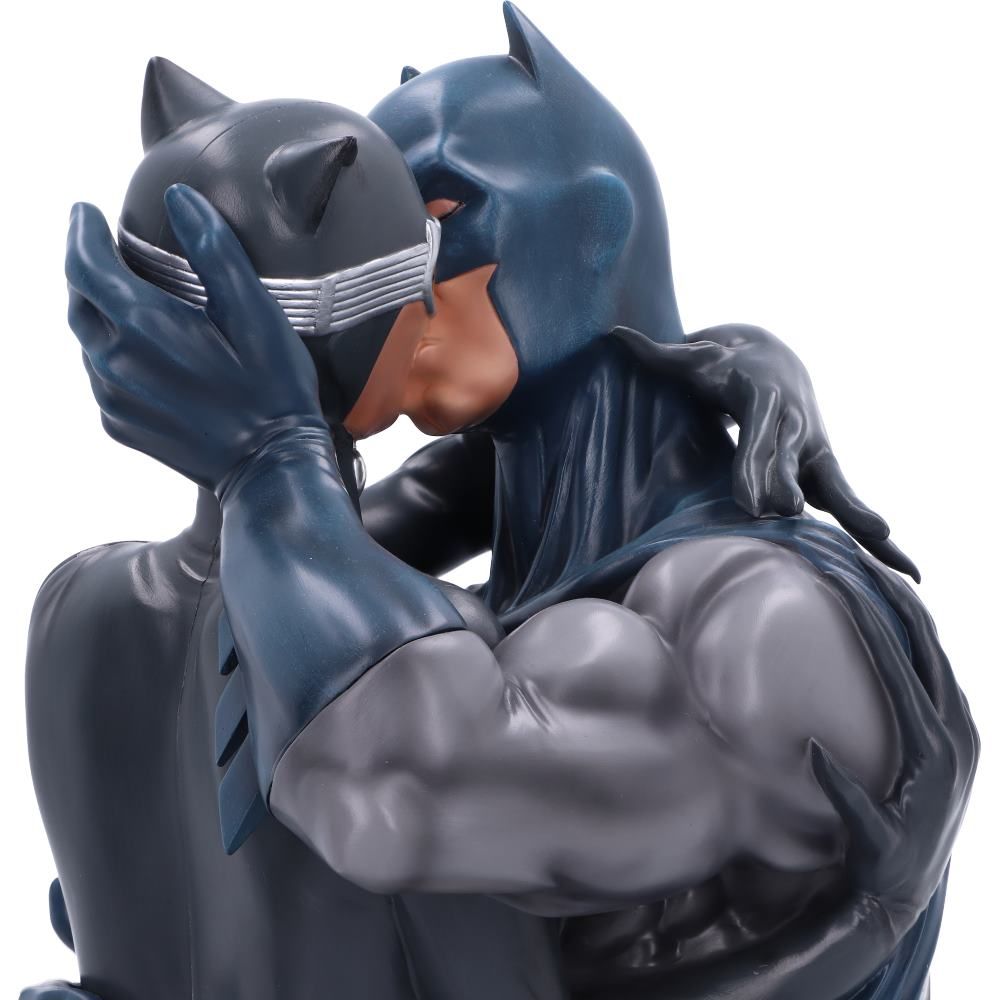 DC Comics - Batman and Catwoman Bust Sculpture Statue