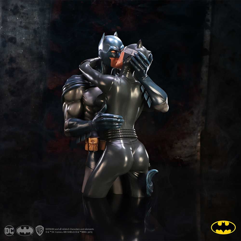 DC Comics - Batman and Catwoman Bust Sculpture Statue