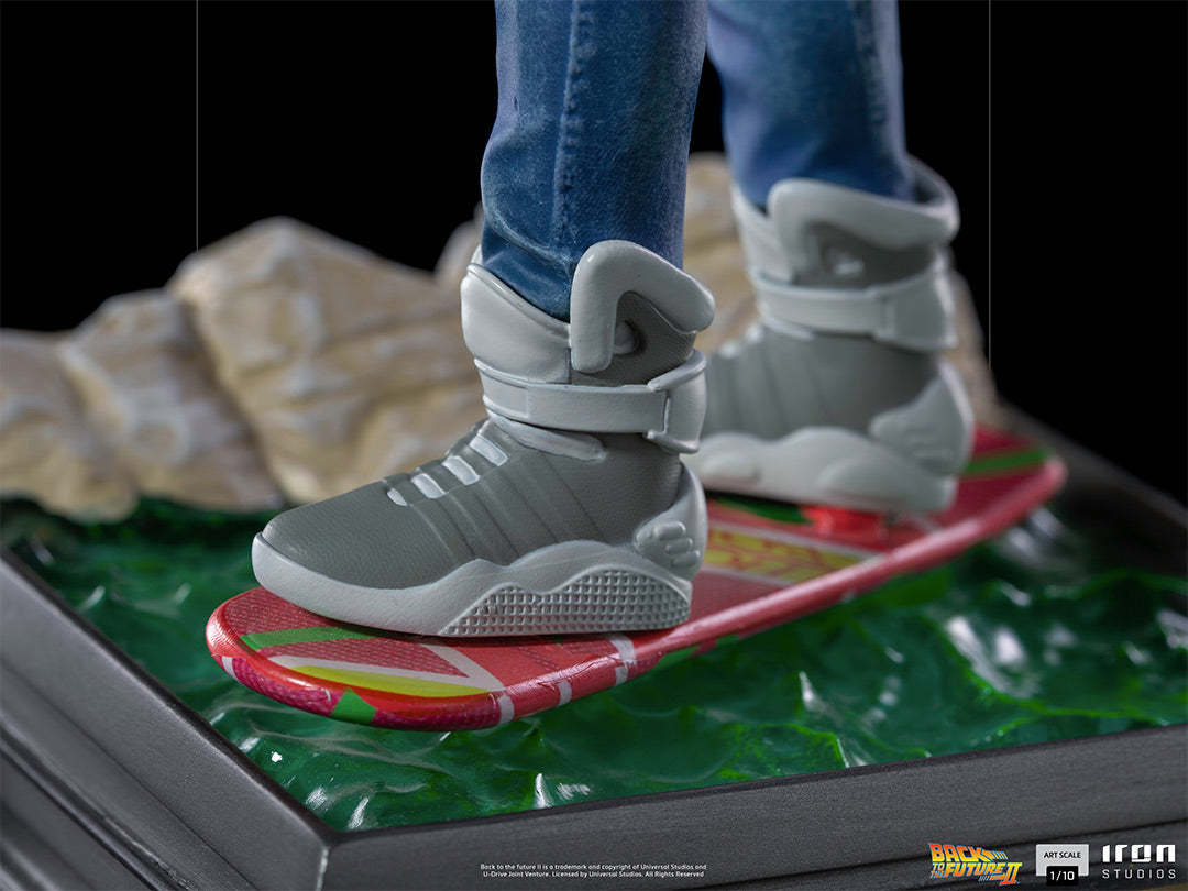 Back to the Future Part II - Marty McFly on Hoverboard - Statue by Iron Studios