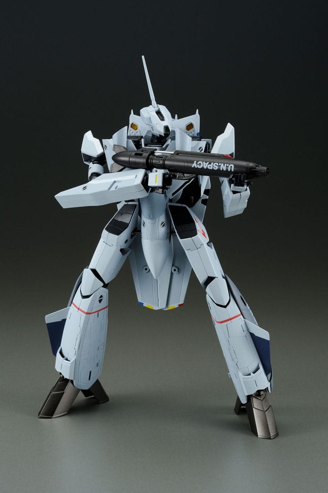 Macross Zero Kanzen Henkei VF-0A Phoenix Shin Kudo Mounted Machine 32 cm 1/60 Action Figure