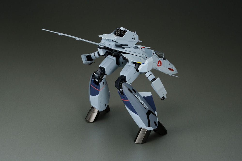 Macross Zero Kanzen Henkei VF-0A Phoenix Shin Kudo Mounted Machine 32 cm 1/60 Action Figure