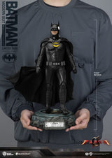 Batman Modern Suit 42 cm Master Craft Statue