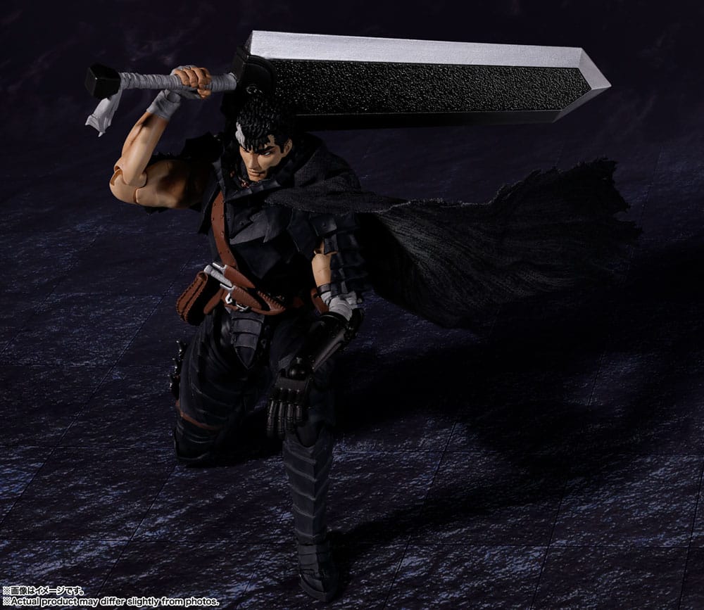 Berserk S.H. Figuarts Guts (Berserker Armor) 16 cm Action Figure