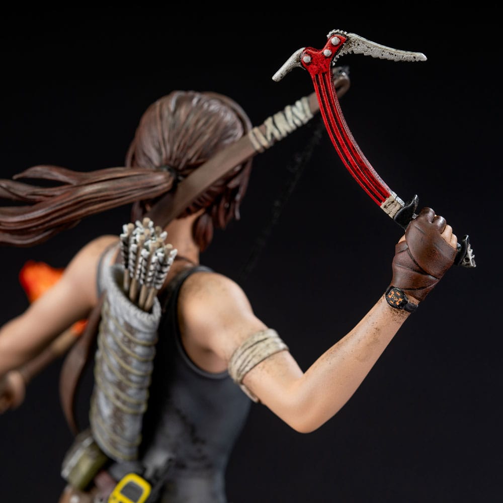 Tomb Raider Lara Croft Survivor Era 33 cm PVC Statue