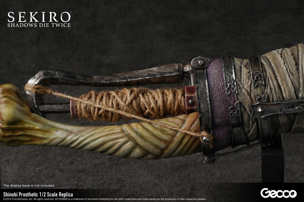 Sekiro Shadows Die Twice Shinobi Prosthetic 32 cm Replica