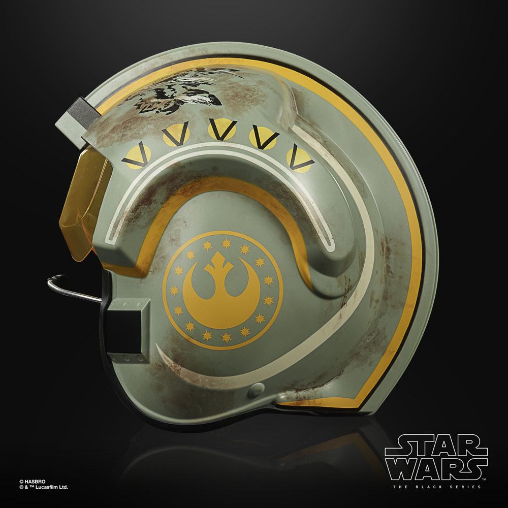 Star Wars: The Mandalorian Trapper Wolf 2023 Black Series Electronic Helmet