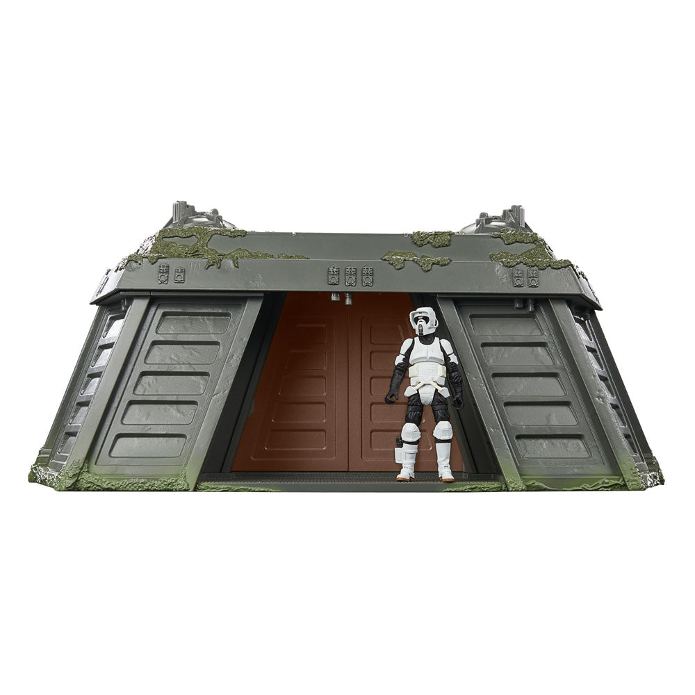 Star Wars Episode VI Vintage Collection Endor Bunker with Endor Rebel Commando (Scout Trooper Disguise) Playset