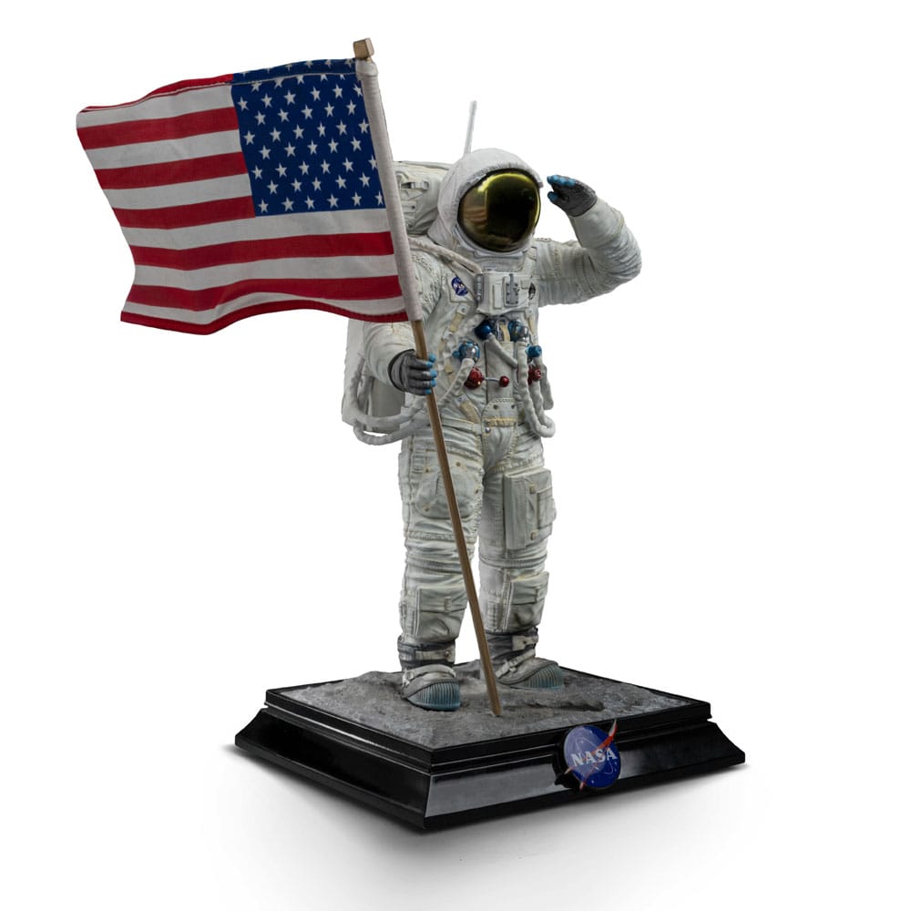 NASA Apollo 11 Astronaut 23 cm 1/10 Art Scale Statue