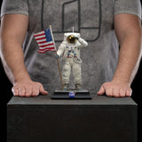 NASA Apollo 11 Astronaut 23 cm 1/10 Art Scale Statue