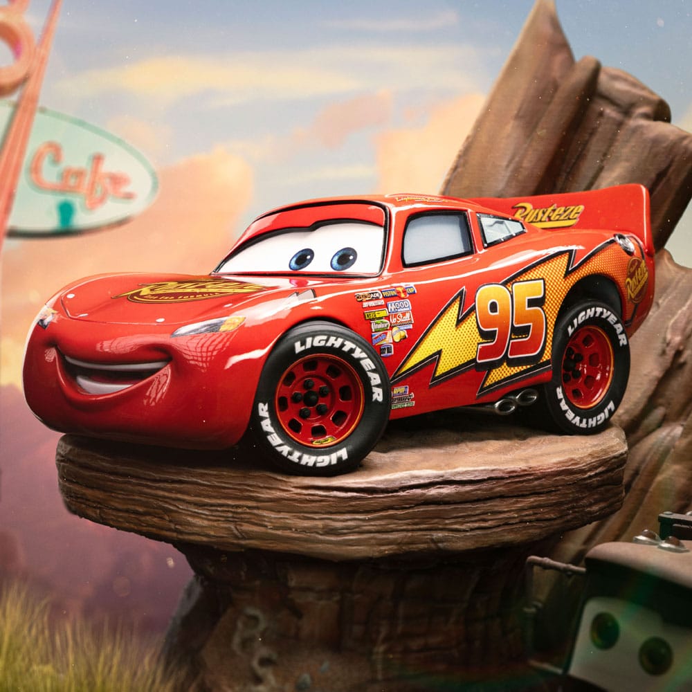 Cars Lightning Mcqueen & Tow Mater 31 cm 1/10 Deluxe Art Scale Statue