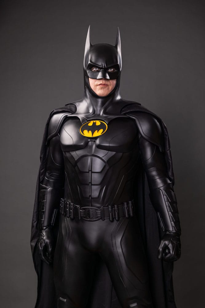 The Flash Batman Keaton 2 211 cm Life-Size Statue