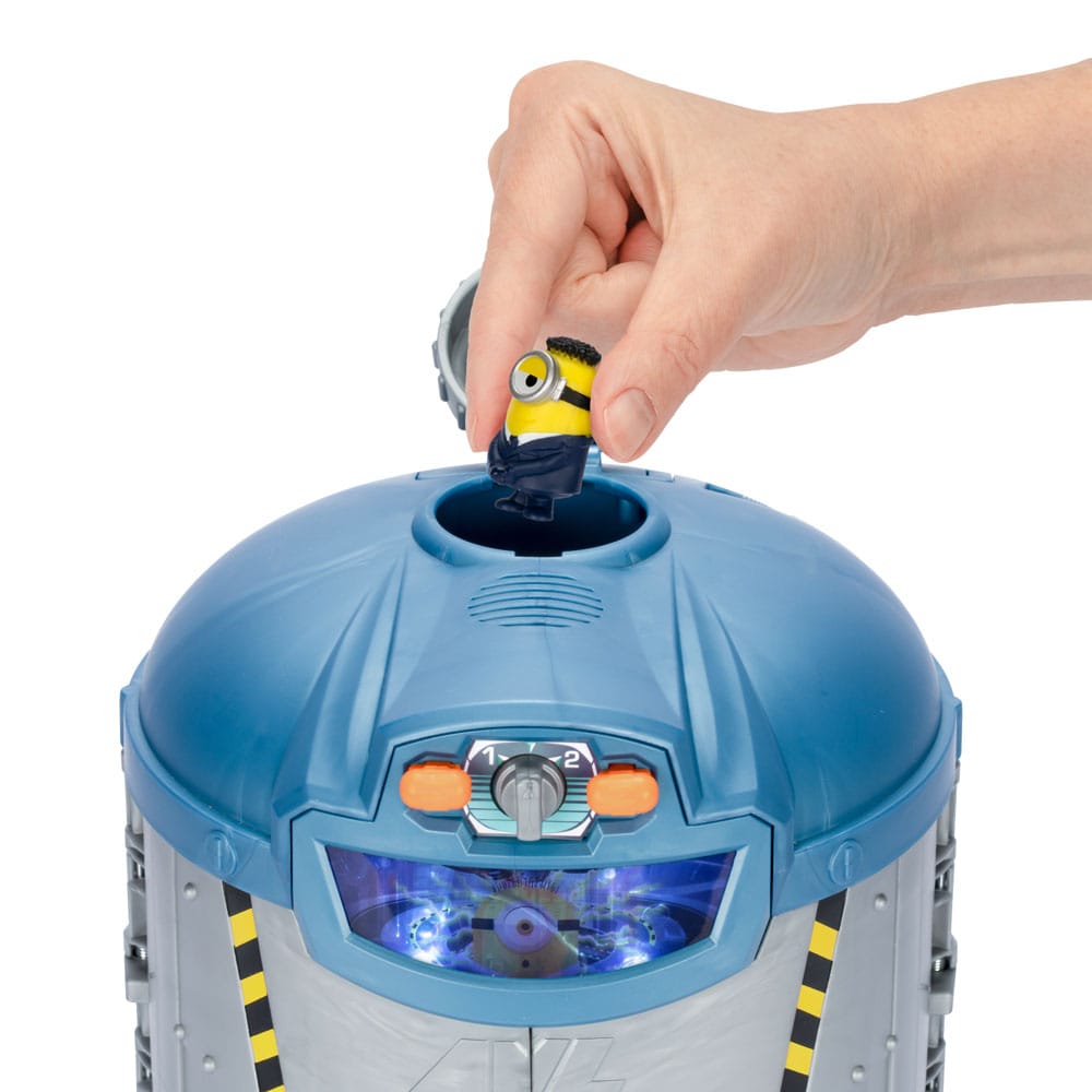 Despicable Me 4 Mega Minion Transformation Chamber Playset