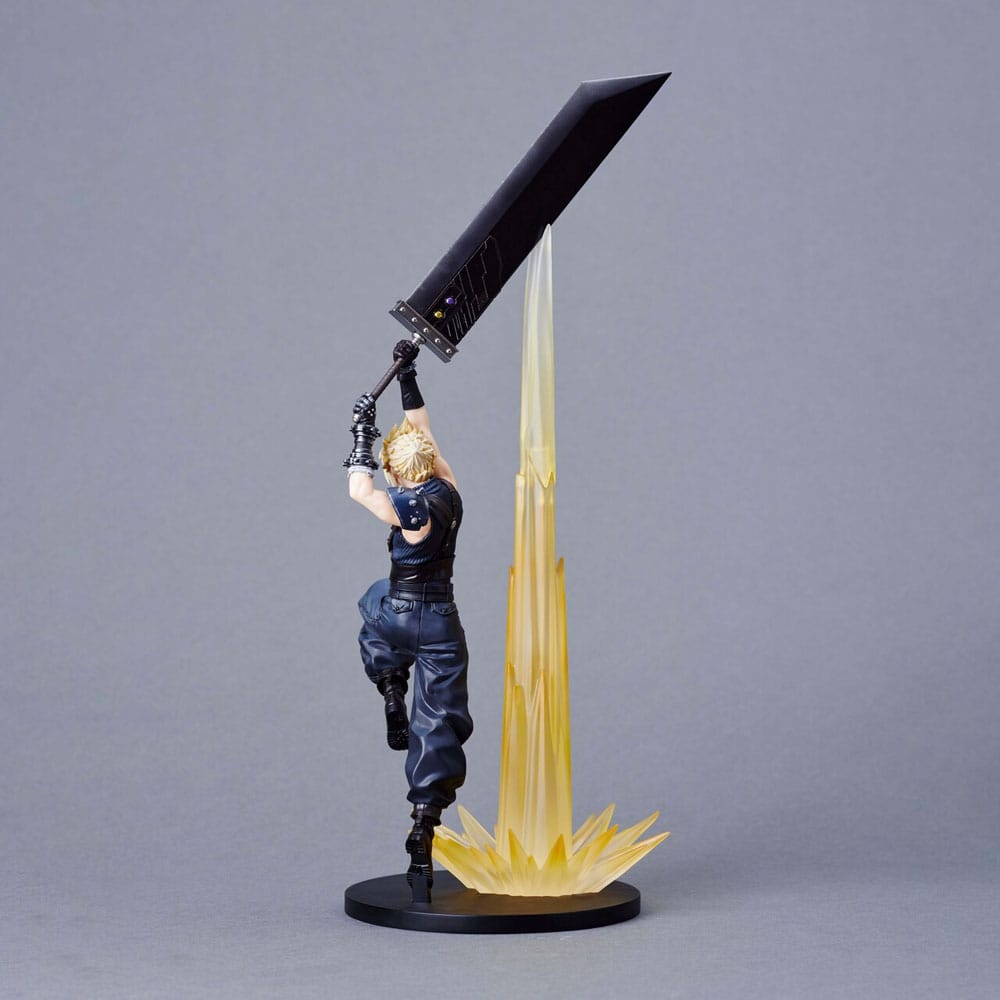 Final Fantasy VII Rebirth Cloud Strife 30 cm PVC Figure