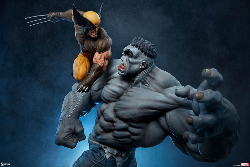 Marvel Grey Hulk vs Wolverine 58 cm Statue