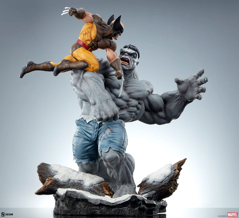 Marvel Grey Hulk vs Wolverine 58 cm Statue