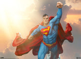 DC Comics Superman 84 cm Premium Format Statue