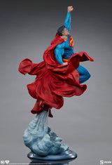 DC Comics Superman 84 cm Premium Format Statue