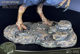 Wonders of the Wild Oviraptor 32 cm Statue