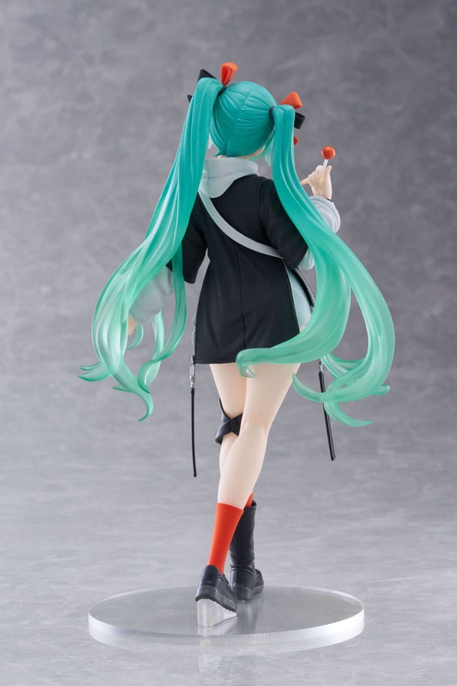 Hatsune Miku Wonderland Fashion Punk Ver. 18 cm PVC Statue