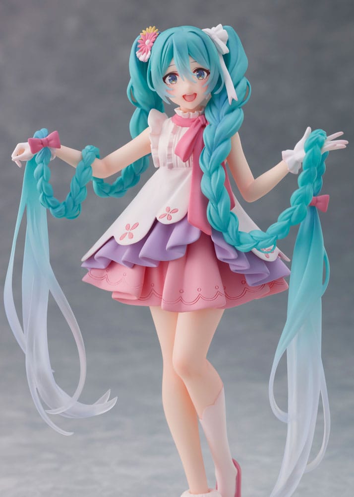 Hatsune Miku Wonderland Rapuinzel Ver. 18 cm PVC Statue