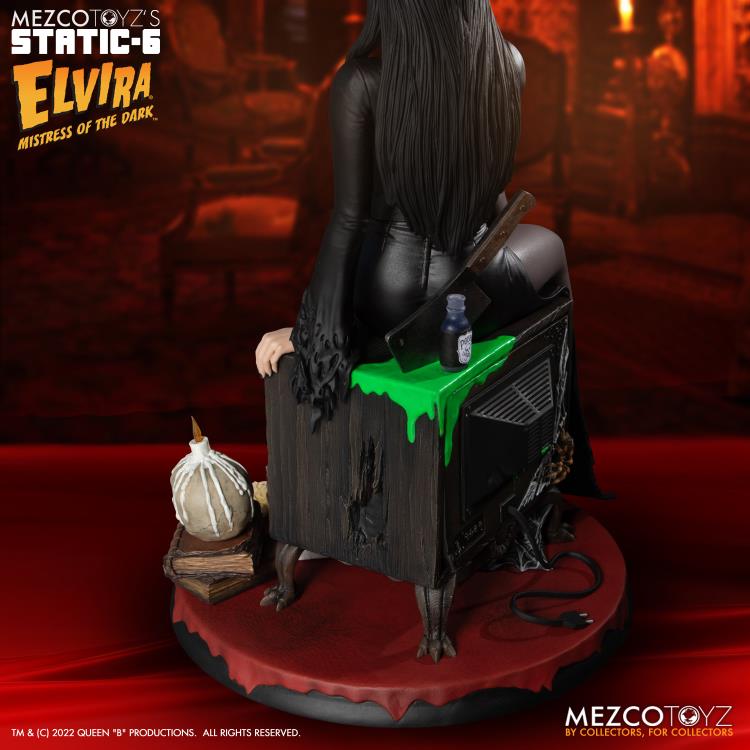 Elvira Mistress Of the Dark Premium 1:6 Scale Statue