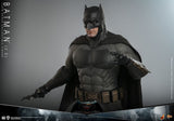 DC Comics Batman v Superman: Dawn of Justice Batman 2.0 32cm 1/6 Scale Movie Masterpiece Action Figure